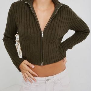 Green zip-up sweater Y2K